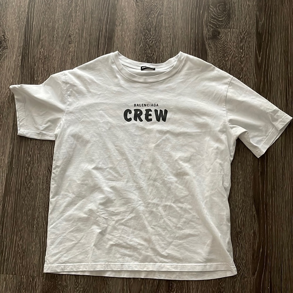 Authentic balenciaga t shirt slightly worn